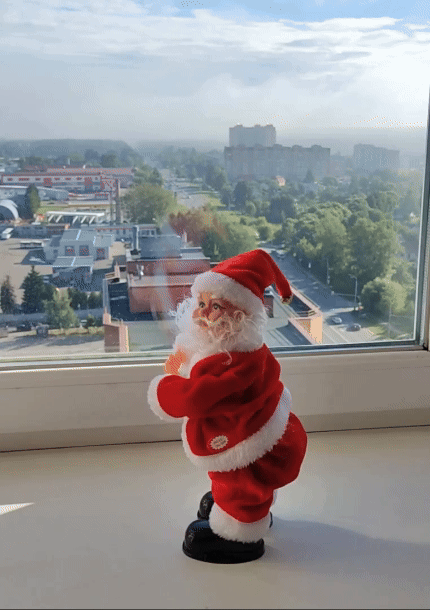 SantaSwing™ (🎉 Vroege Kerstactie – 50% KORTING!) 🎅 Muzikale Klimmende Kerstman aan Touw