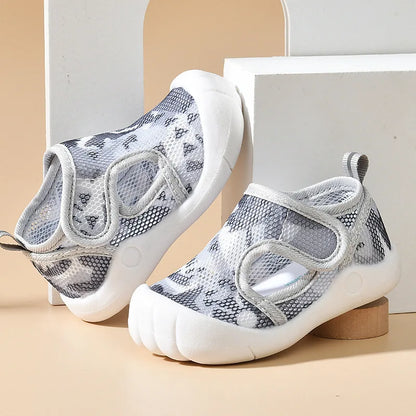 Merk Baby Sandalen Zomer Nieuwe 0-3y Baby Wandelschoen Licht Gril Sandalen Anti Slip Zachte Zool Jongen Schoen Populaire Groothandel Kid Schoenen